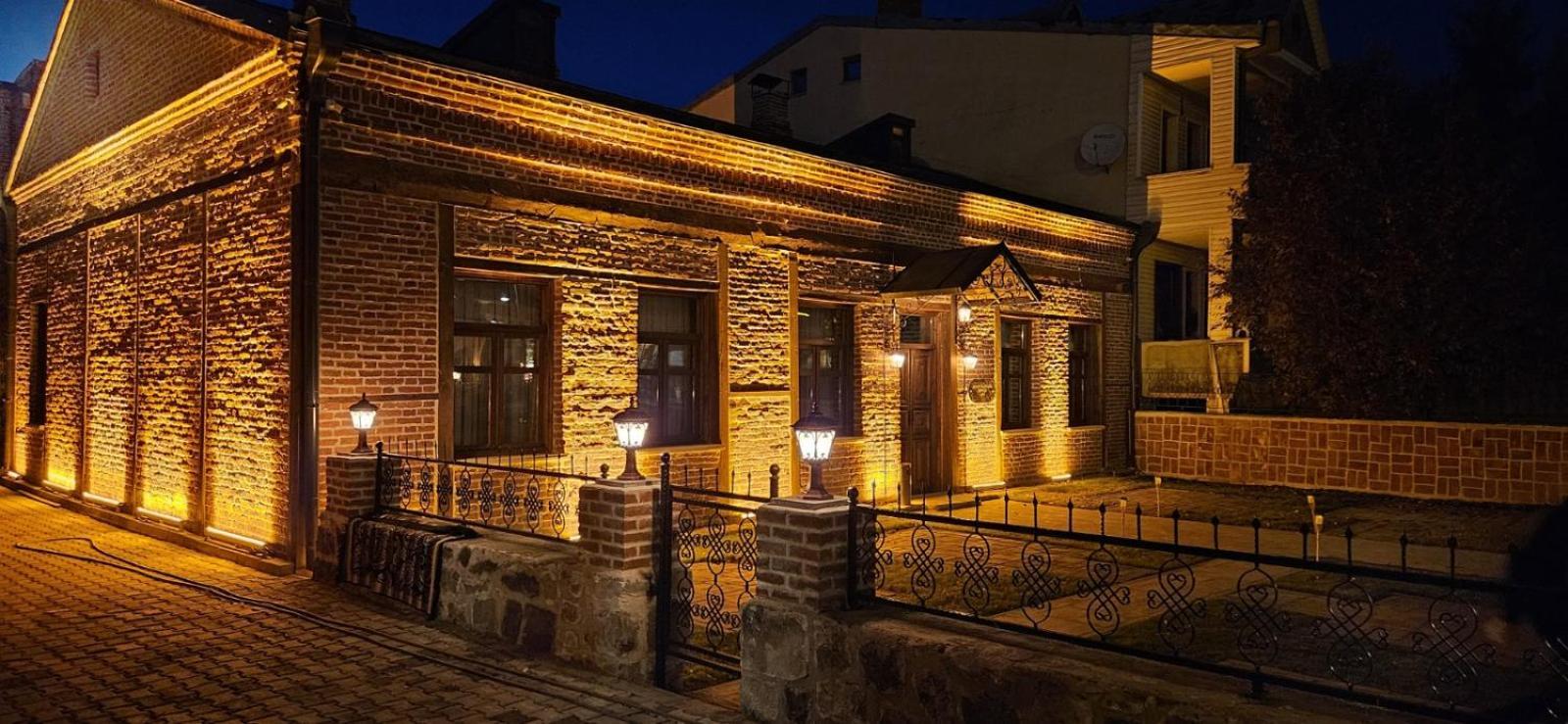 Mihman Konak Hotel Kars Exteriör bild